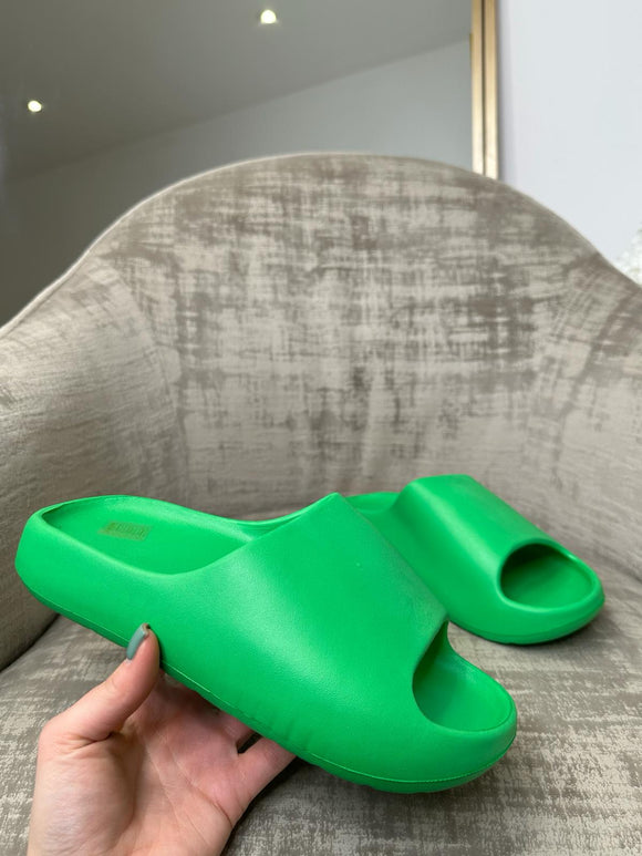 Yasmin Slip On Sliders - Green