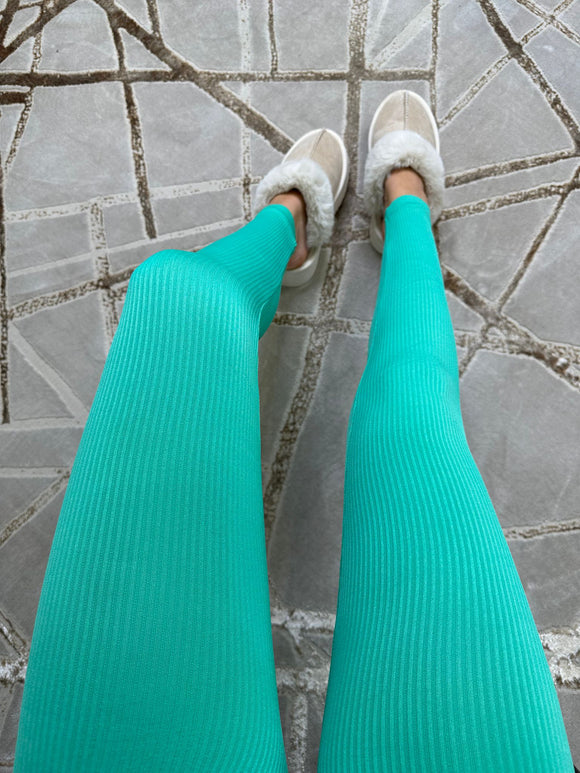 Kaci Ribbed Leggings - Parrot Green